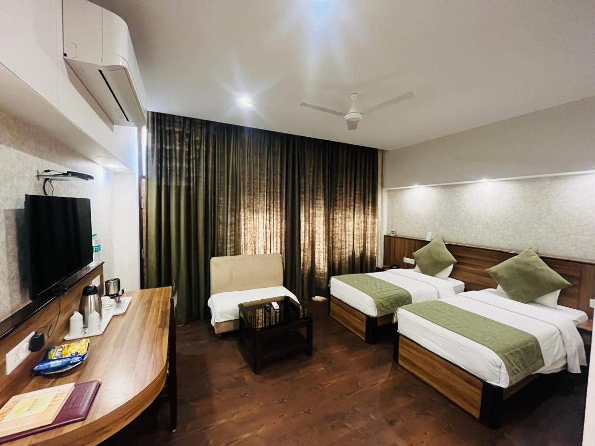 Hotel The Great Ganga Rishīkesh Extérieur photo