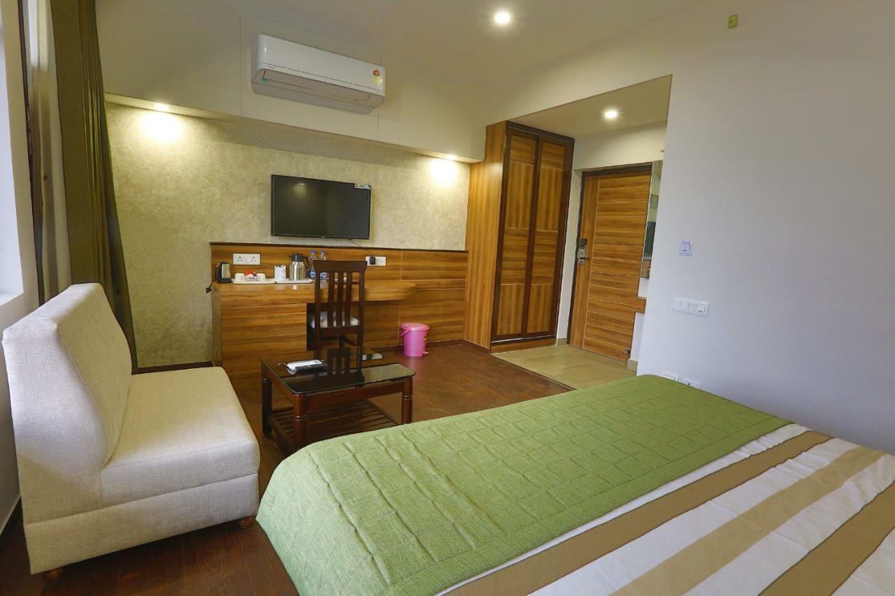 Hotel The Great Ganga Rishīkesh Extérieur photo